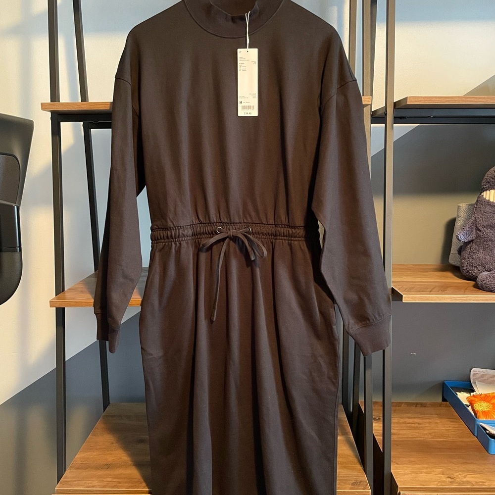 NWT Black Uniqlo U Drawstring Long Sleeve Sweatshirt Dress